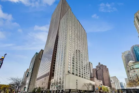 777 N Michigan Ave #3000, Chicago, IL 60611