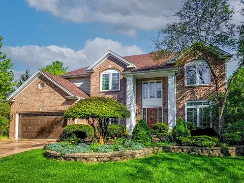 3809 King Richard Ct, Saint Charles, IL 60174