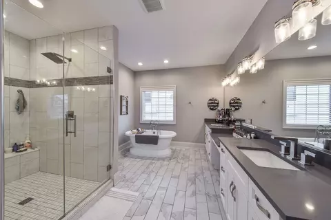 Bath - 15809 Brookshore Dr, Plainfield, IL 60544 photo 2 of 5