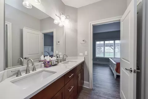 Bath - 15809 Brookshore Dr, Plainfield, IL 60544 photo 4 of 5