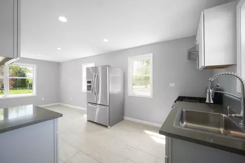 Kitchen - 6 S230 4th St, Eola, IL 60519 photo 3 of 3