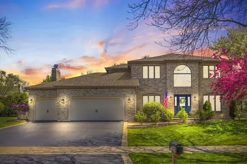 3648 Shakespeare Ln, Naperville, IL 60564