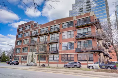 1601 S Indiana Ave #110, Chicago, IL 60616