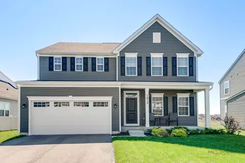 1813 Tall Oaks Dr, Antioch, IL 60002