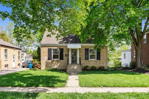 263 S Addison St, Bensenville, IL 60106
