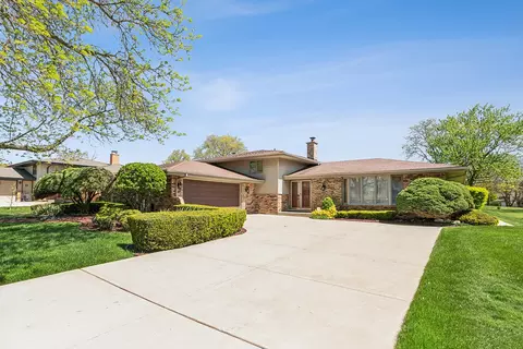 41 S Elm Ct, Palos Heights, IL 60463