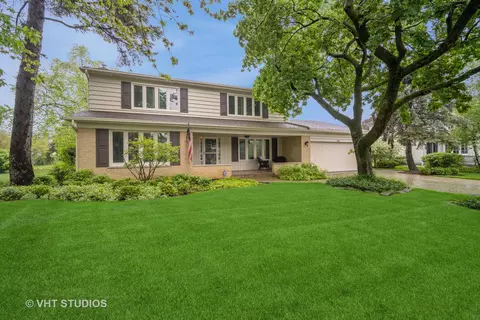 3016 White Pine Dr, Northbrook, IL 60062 photo 2