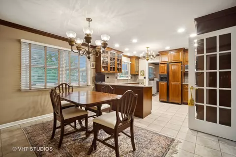 3016 White Pine Dr, Northbrook, IL 60062 photo 8