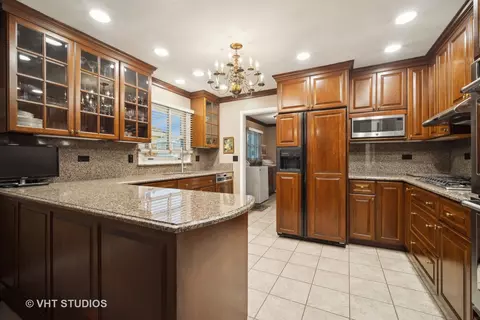 3016 White Pine Dr, Northbrook, IL 60062 photo 6