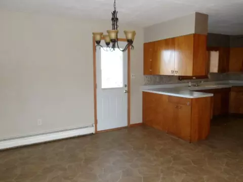 1817 3rd Ave, Sterling, IL 61081 photo 5