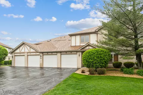 6421 Pine Trail Ln #4, Tinley Park, IL 60477
