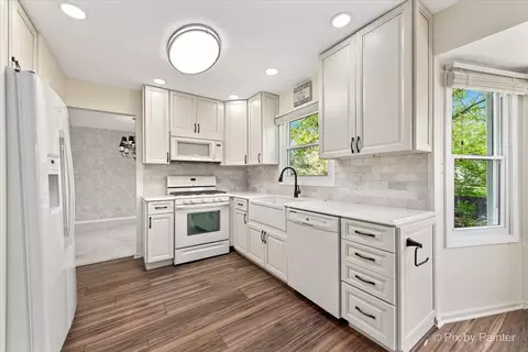 1184 Devonshire Rd, Buffalo Grove, IL 60089 photo 10