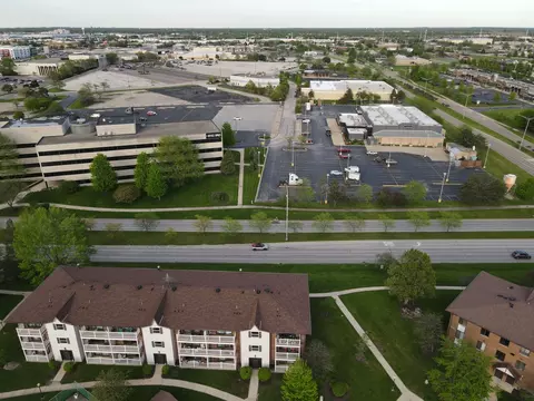 View/Area - 129 Gregory St #5, Aurora, IL 60504 photo 7 of 12