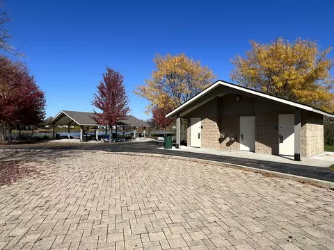 Exterior - 129 Gregory St #5, Aurora, IL 60504 photo 9 of 13