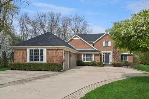 1470 N Sheridan Rd, Lake Forest, IL 60045