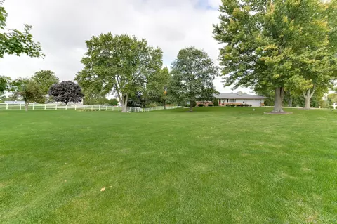 Exterior - 8560 N 2100 East Rd, Downs, IL 61736 photo 9 of 21