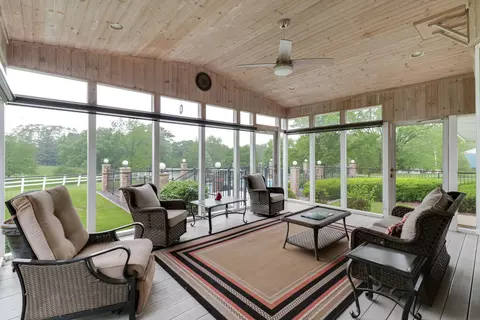 Exterior - 8560 N 2100 East Rd, Downs, IL 61736 photo 12 of 21