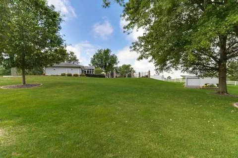 Exterior - 8560 N 2100 East Rd, Downs, IL 61736 photo 15 of 21