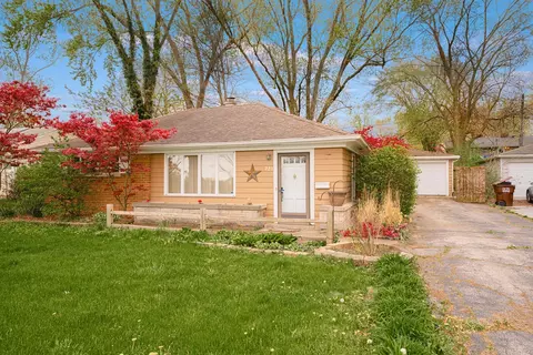 223 Sauk Trl, Park Forest, IL 60466