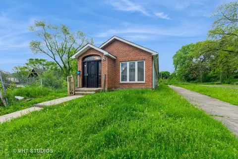 137 E 120th Pl, Chicago, IL 60628 photo 1