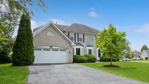 455 Kerri Ct, Schaumburg, IL 60173