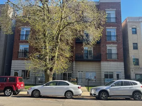 1329 W Loyola Ave #3A, Chicago, IL 60626