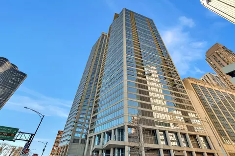 600 N Lake Shore Dr #2007, Chicago, IL 60610