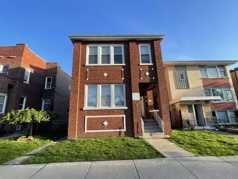 3353 W 65th St, Chicago, IL 60629 photo 2