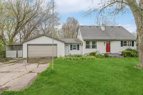 38663 N Linden Ave, Beach Park, IL 60099