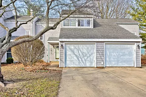 1911 Blackthorn Dr #1911, Champaign, IL 61821
