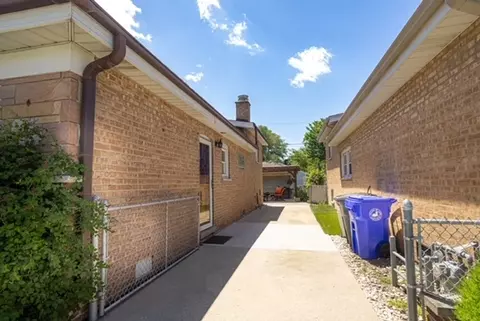 Exterior - 8621 Lincoln Dr, Lyons, IL 60534 photo 2 of 5