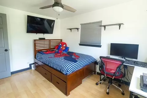 Bedroom - 8621 Lincoln Dr, Lyons, IL 60534 photo 5 of 10