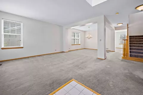 3076 Chalkstone Ave, Elgin, IL 60124 photo 4