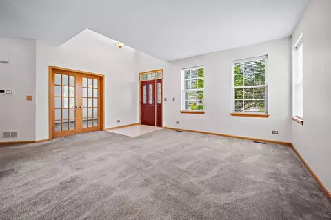 3076 Chalkstone Ave, Elgin, IL 60124 photo 3