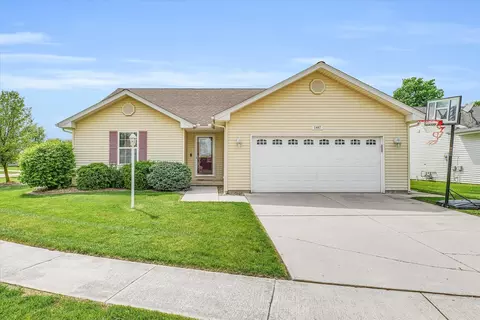 2407 Goodfield Dr, Urbana, IL 61802