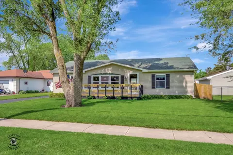574 N Center St, Braidwood, IL 60408