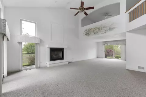 17717 Springbrook Cir, Union, IL 60180 photo 3