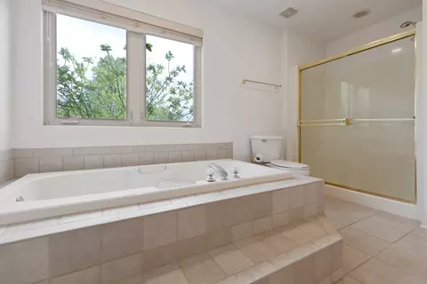 17717 Springbrook Cir, Union, IL 60180 photo 10