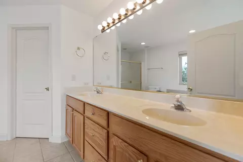 17717 Springbrook Cir, Union, IL 60180 photo 9