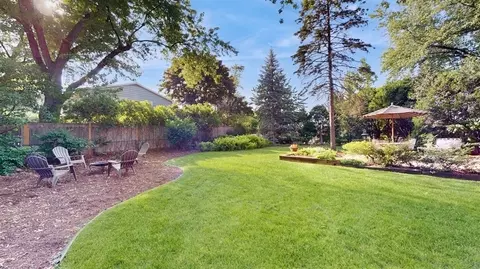 2501 Cherry Ln, Northbrook, IL 60062 photo 28