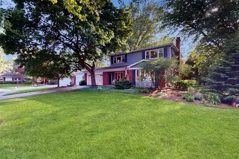2501 Cherry Ln, Northbrook, IL 60062 photo 3