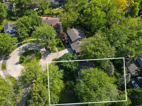 2501 Cherry Ln, Northbrook, IL 60062 photo 22