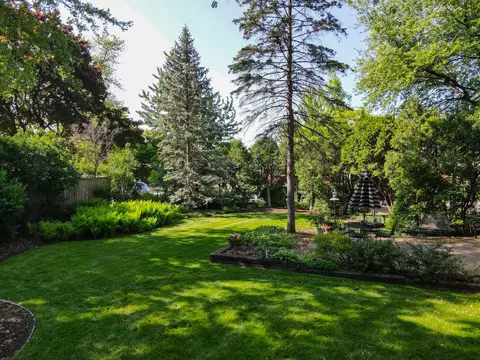 2501 Cherry Ln, Northbrook, IL 60062 photo 5