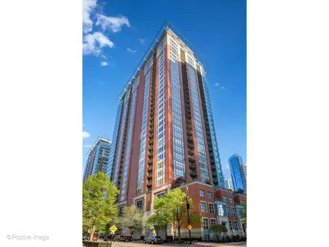 415 E North Water St #1605, Chicago, IL 60611