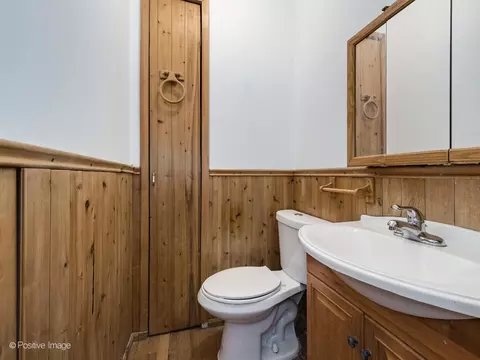 Bath - 2532 W Thomas St, Chicago, IL 60622 photo 1 of 3