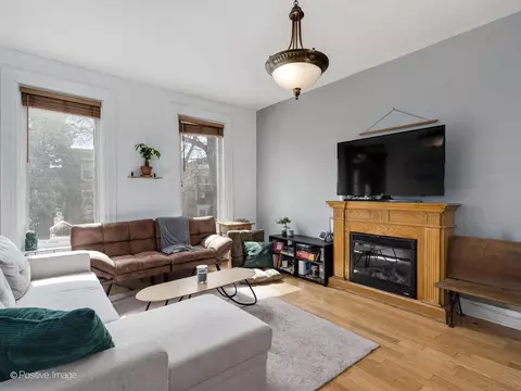 Living - 2532 W Thomas St, Chicago, IL 60622 photo 1 of 5