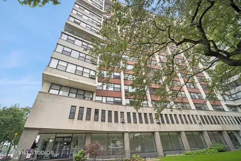 3410 N Lake Shore Dr #5D, Chicago, IL 60657