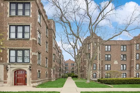 562 Sheridan Sq #3, Evanston, IL 60202