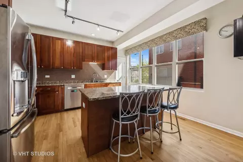 343 E 25th St, Chicago, IL 60616 photo 21
