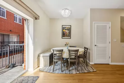 343 E 25th St, Chicago, IL 60616 photo 24